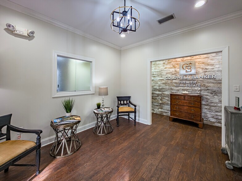 More Photos Of 1108 Gornto Rd, Valdosta Office For Sale