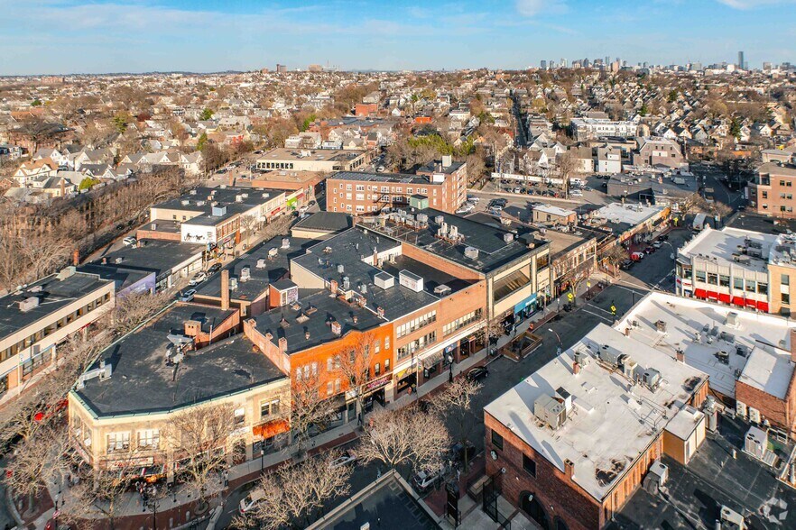 More Photos Of 259-261 Elm St, Somerville Office For Lease