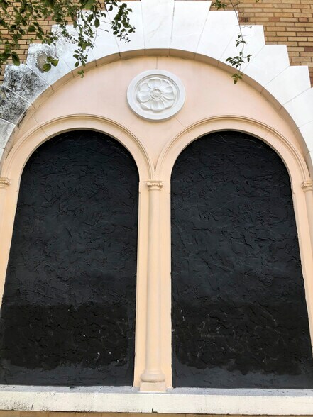 More Photos Of 2001 N Howard Ave, Tampa Office For Sale