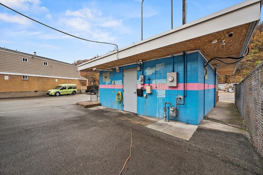 More Photos Of 624 North Ave, Pittsburgh Fast Food For Sale