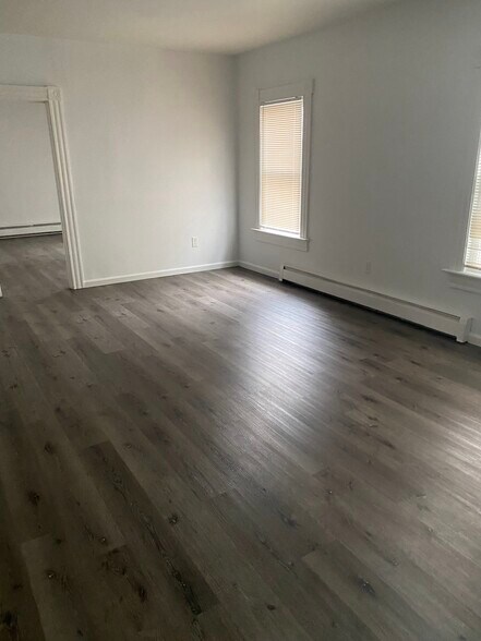 More Photos Of 164 Grove St, New Britain Apartments For Sale