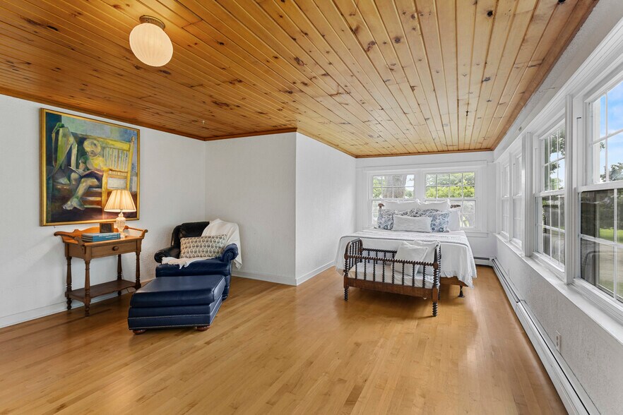 More Photos Of 540 North St, Green Lake Storefront Retail Residential For Sale