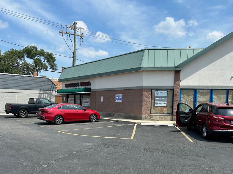More Photos Of 3152 W 111th St, Chicago Convenience Store For Lease