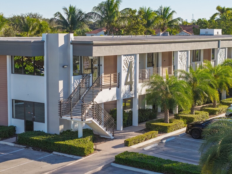 Primary Photo Of 1021 Ives Dairy Rd, Miami Unknown For Lease