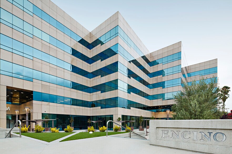 More Photos Of 16501 Ventura Blvd, Encino Office For Lease