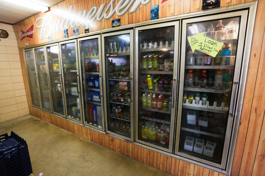More Photos Of 1242 Elks Lake Rd, Hattiesburg Service Station For Sale