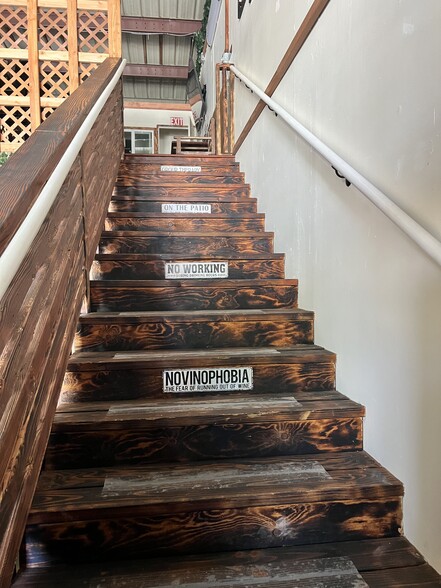 More Photos Of 155 Hamakua Dr, Kailua Freestanding For Lease