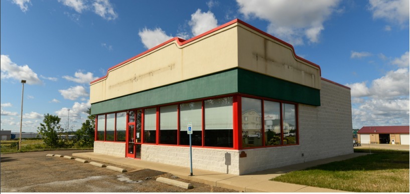 Primary Photo Of 5000 Park Ave W, Seville Restaurant For Sale