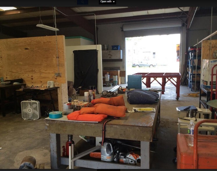 More Photos Of 2385 Corbett St, Jacksonville Warehouse For Lease