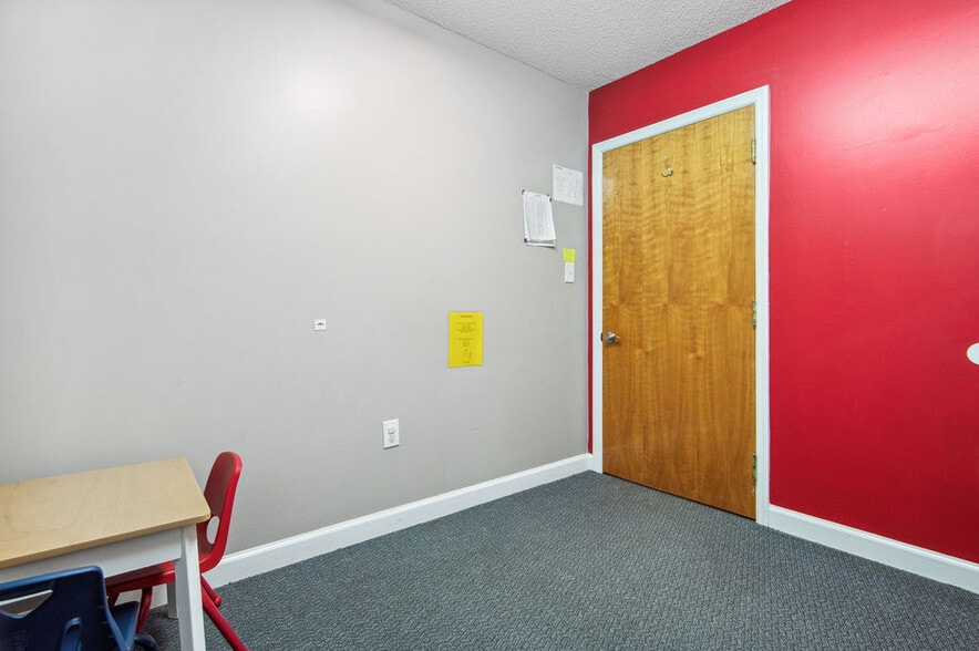 More Photos Of 217-219 Station St, Jacksonville Medical For Sale