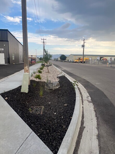 More Photos Of 231 Tailwind Cir, Chubbuck Industrial For Lease