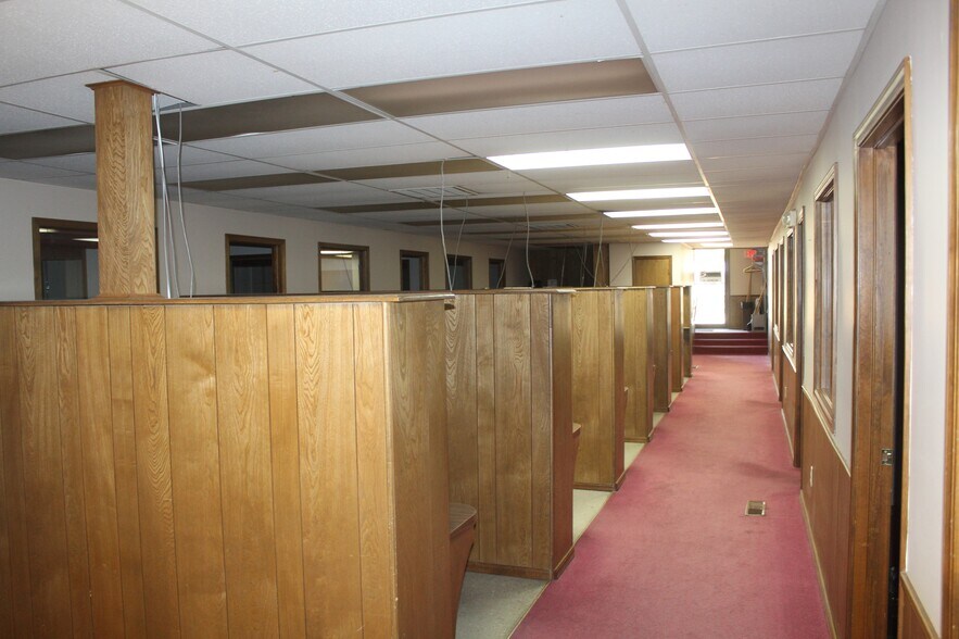 More Photos Of 4310 Oklahoma Ave, Woodward Distribution For Sale