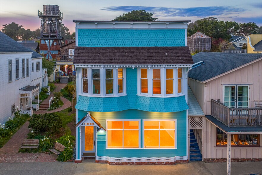 Primary Photo Of 45094 Main St, Mendocino General Retail For Sale