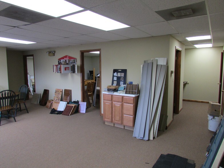 More Photos Of 10 Venture Way, Sykesville Office For Lease