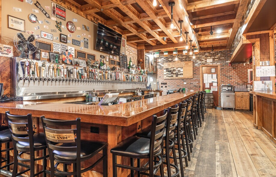 More Photos Of 717 N Pine St, Rolla Restaurant For Sale