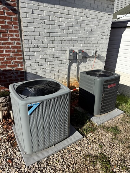 More Photos Of 106 N Main St, Granite Quarry General Retail For Sale