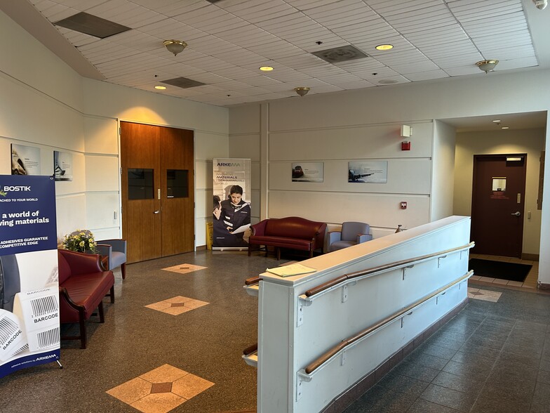 More Photos Of 211 Boston St, Middleton Warehouse For Lease