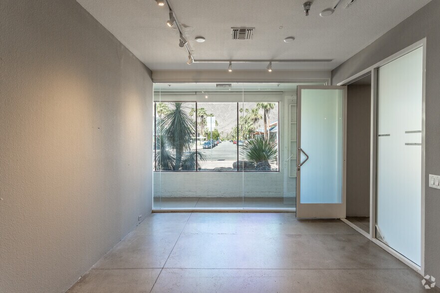 More Photos Of 1090 N Palm Canyon Dr, Palm Springs Loft Creative Space For Lease