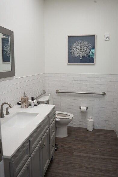 More Photos Of 13553 Atlantic Blvd, Jacksonville Office For Lease