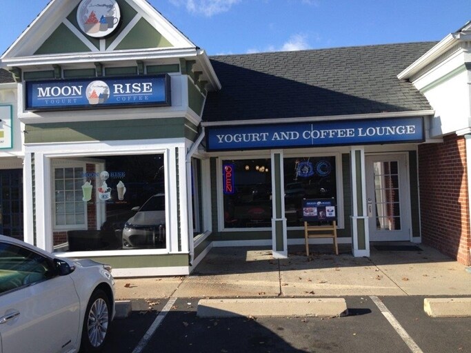 More Photos Of 2 Broadway, North Haven Storefront Retail Office For Lease