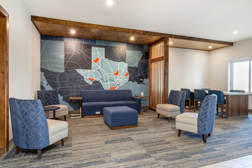 More Photos Of 2965 E Main St, Alice Hospitality For Sale