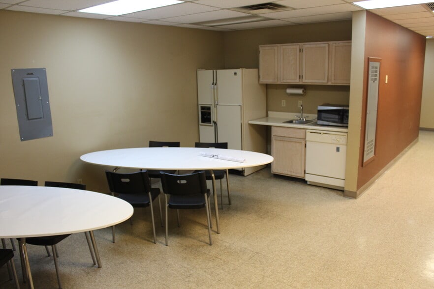 More Photos Of 3520 N 16th St, Phoenix Office For Sale