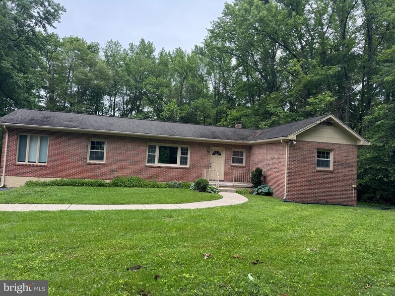 More Photos Of 15 Bowleys Quarters Rd, Middle River Office For Lease