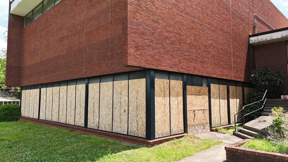 More Photos Of 301 21st Ave S, Birmingham Schools For Sale