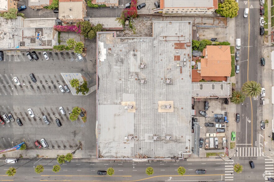 More Photos Of 5270 W Sunset Blvd, Los Angeles Freestanding For Lease