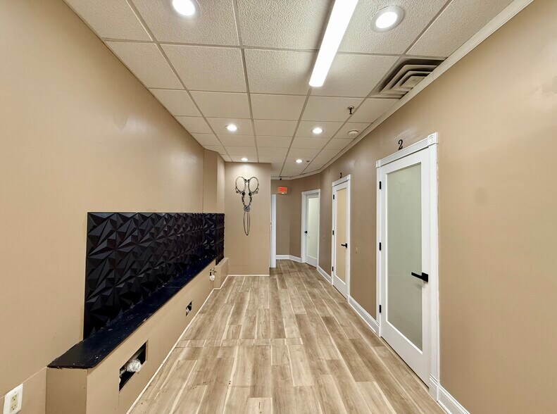 More Photos Of 2600-2626 Woodbridge Ave, Edison Unknown For Lease