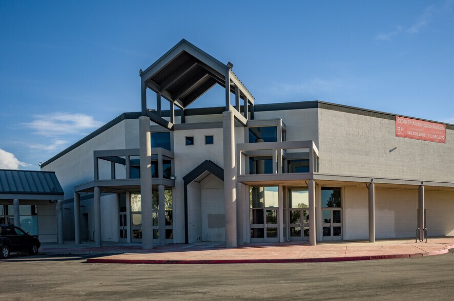 More Photos Of 24318 Hemlock Ave, Moreno Valley Unknown For Lease