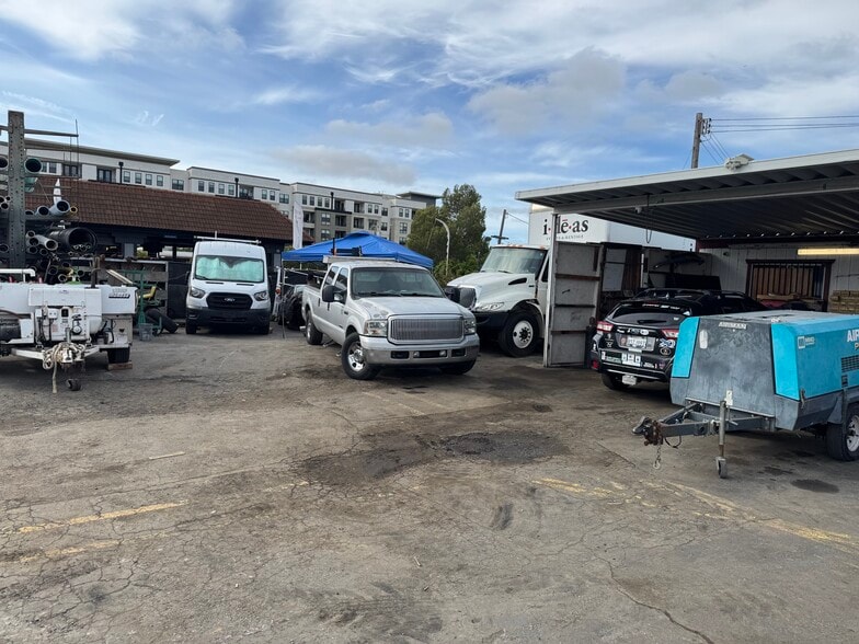 More Photos Of 540 Veterans Blvd, Redwood City Truck Terminal For Lease