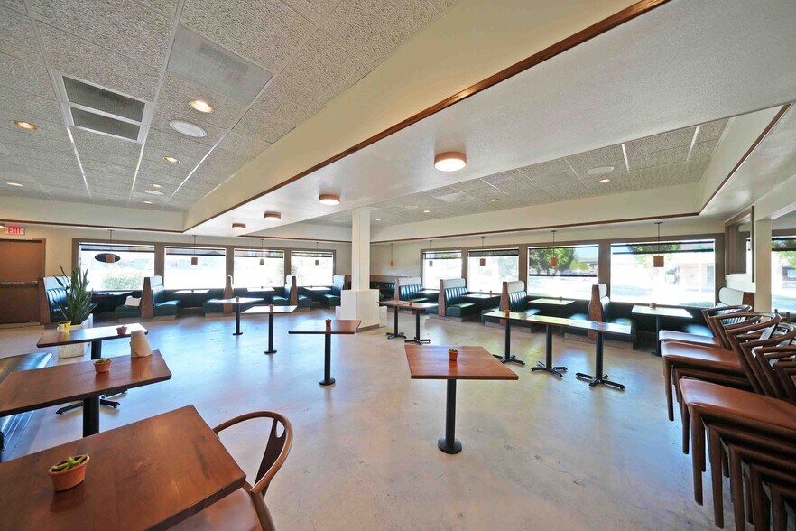 More Photos Of 1401 Lakeside Ct, Yakima Restaurant For Lease