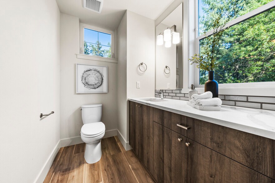 More Photos Of 15948 Quarry Rd, Lake Oswego Apartments For Sale