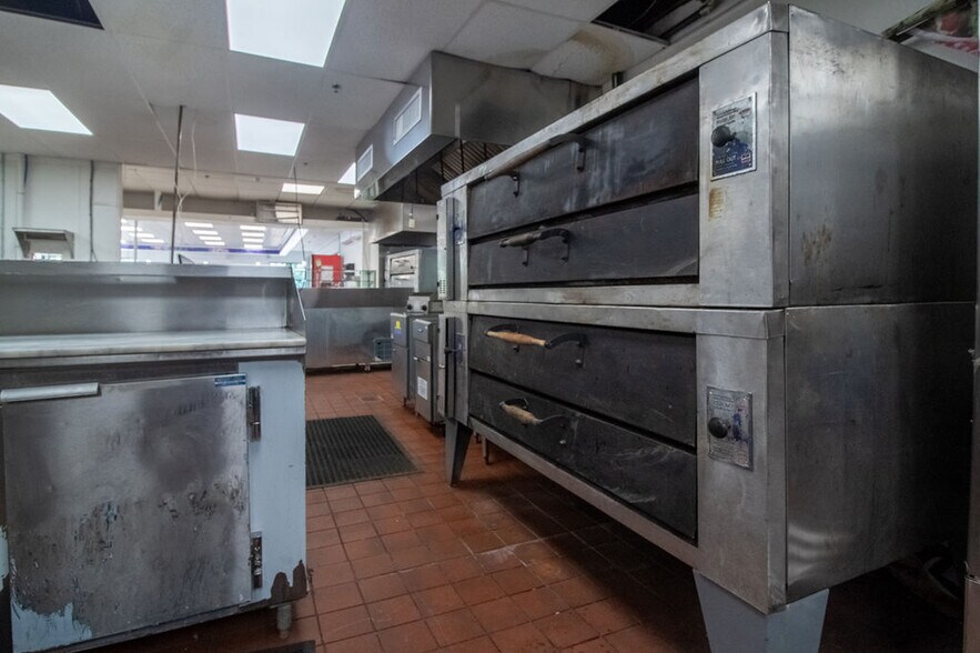 More Photos Of 127 S Main St, Ellenville Fast Food For Sale