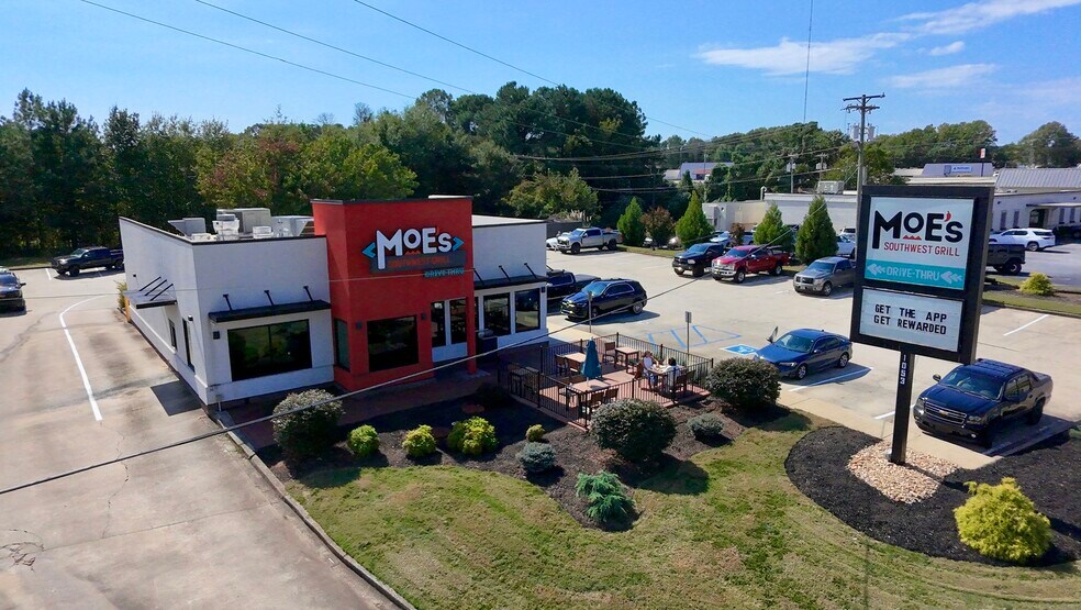 Primary Photo Of 1053 Bypass 123, Seneca, SC 29678, Seneca Fast Food For Sale