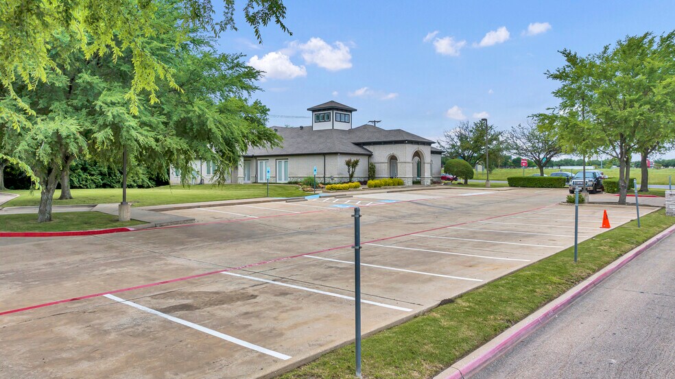 More Photos Of 840 E I-20 Hwy, Arlington Medical For Sale