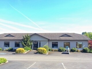 More Photos Of 1900 Belmont Loop, Woodland Storefront Retail Office For Lease