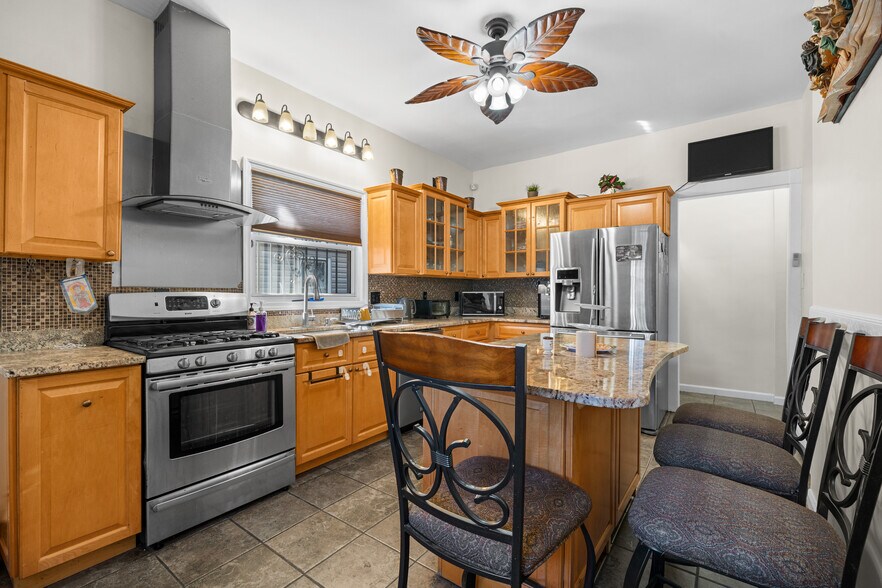 More Photos Of 2746 John F Kennedy Blvd, Jersey City Office For Sale