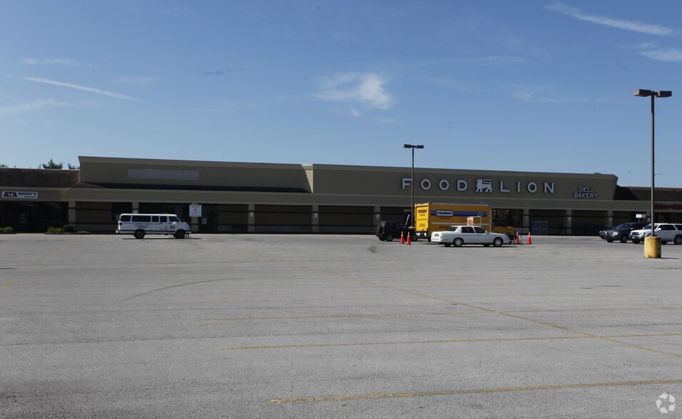 More Photos Of 5021 Trotwood Ave, Columbia Supermarket For Lease
