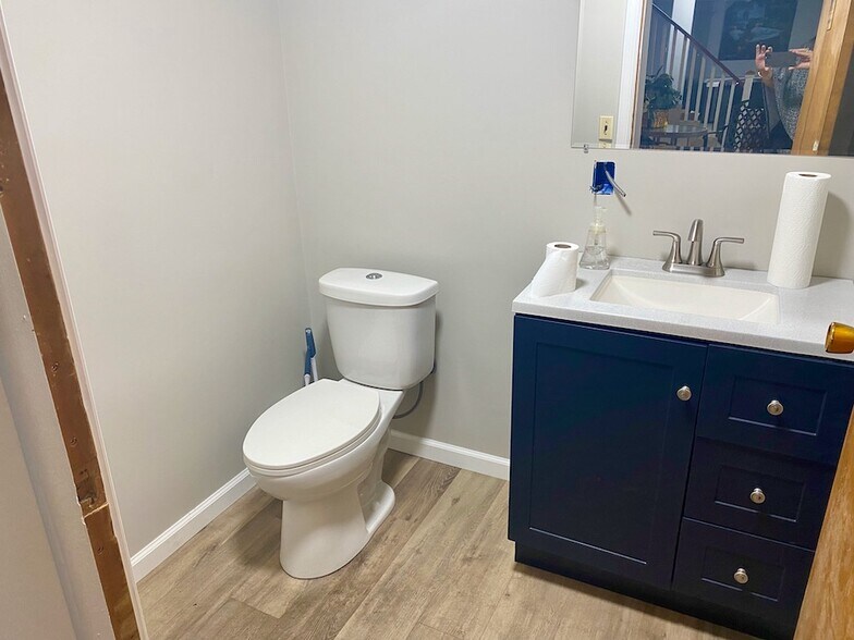 More Photos Of 312 W Main St, Delta Freestanding For Sale