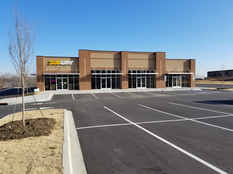 More Photos Of 5151 Pelham Rd, Greenville Storefront Retail Office For Lease