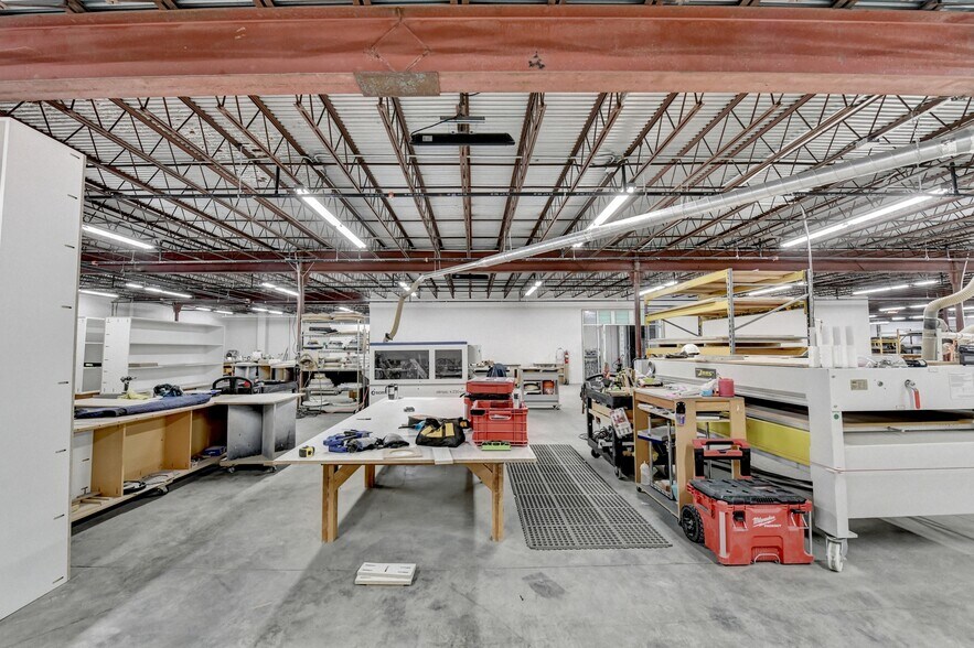 More Photos Of 4784 Cantrell Rd, Flowery Branch Warehouse For Sale