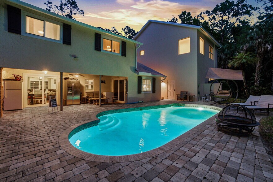 More Photos Of 4120 3rd Ave NW, Naples Apartments For Sale