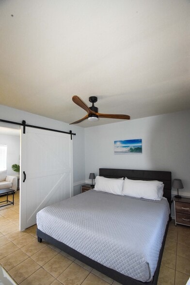 More Photos Of 14621 McGregor Blvd, Fort Myers Apartments For Sale