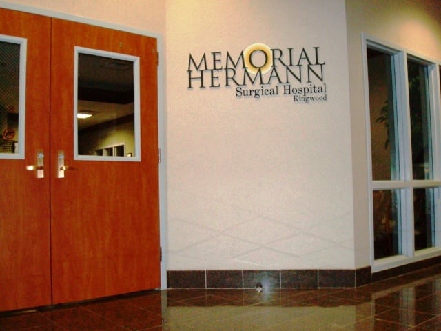 More Photos Of 300-350 Kingwood Medical Dr, Kingwood Medical For Lease