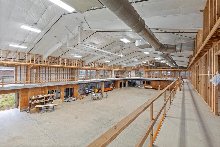 More Photos Of 1025 NW Grove st, Newport Industrial For Sale