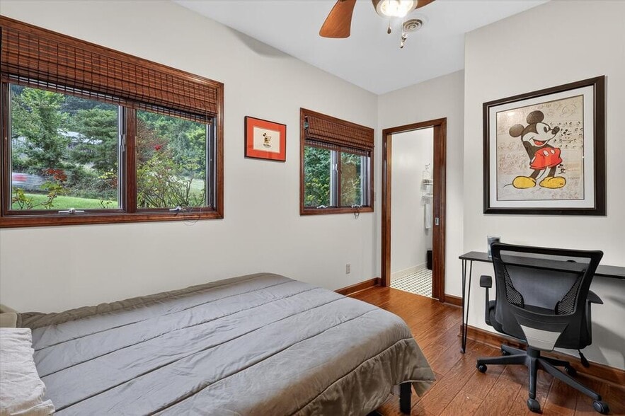 More Photos Of 19080 N Fork River Rd, Abingdon Specialty For Sale