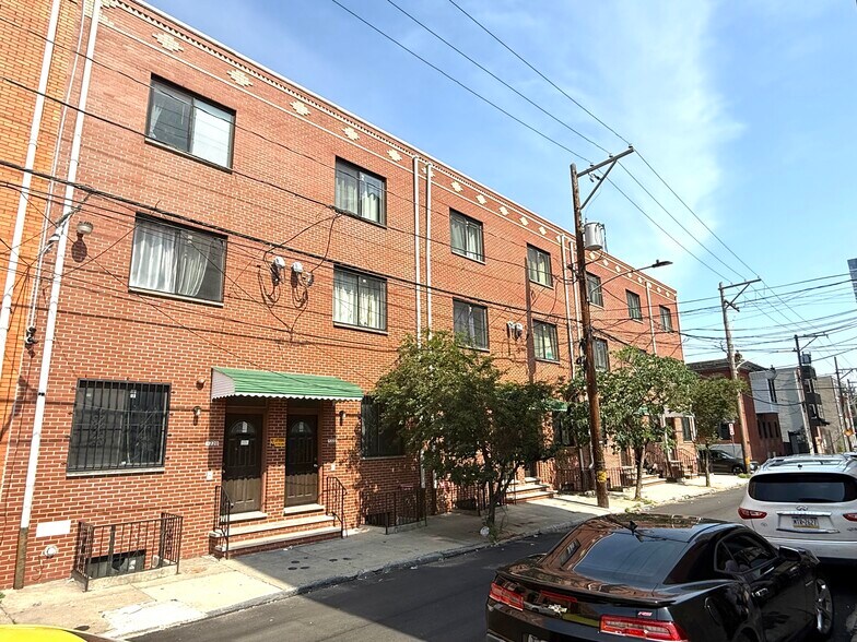 More Photos Of , Philadelphia Unknown For Sale