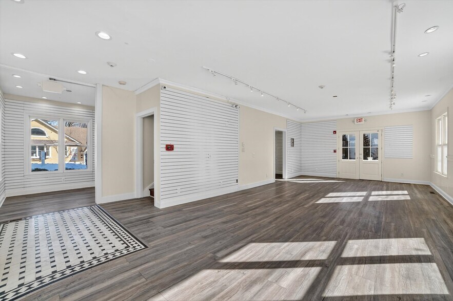 More Photos Of 470 Main St, Armonk Office For Sale